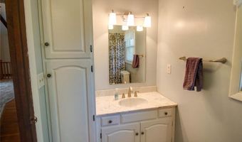 8556 Kee Mac Ln, Alton, IL 62002