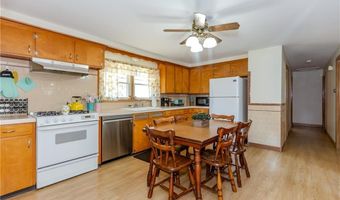 39 Fairview Ave, East Providence, RI 02914
