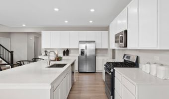 348 W POINT Cir, Algonquin, IL 60102