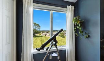 469 North Ln, Bristol, RI 02809