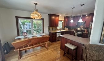 10 Greenbrier Dr, Alderson, WV 24910