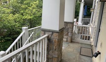 2855 11TH St N, Arlington, VA 22201