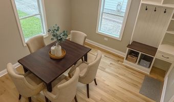 102 Center St, Algonquin, IL 60102