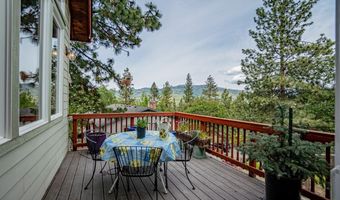 307 Hillcrest St, Ashland, OR 97520