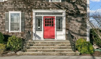 36 Kay St 1, Newport, RI 02840