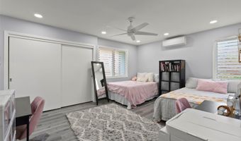 98-1077 D Komo Mai Dr 56, Aiea, HI 96701
