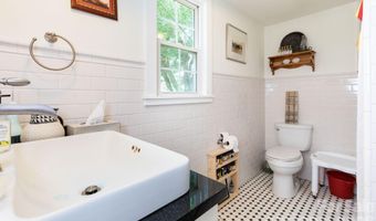 329 N Fork Rd, Barnardsville, NC 28709