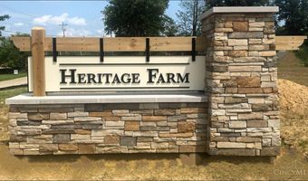 3679 Heritage Farm Ln, Batavia, OH 45103