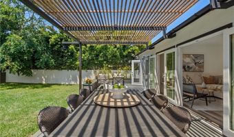 5510 Greenmeadows St, Torrance, CA 90505