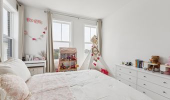 42597 NUBBINS Ter, Ashburn, VA 20147