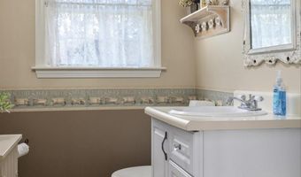 59 Spice Bush Trl, Narragansett, RI 02882