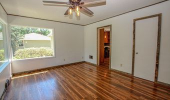 822 Westwood Dr SW, Alexandria, MN 56308