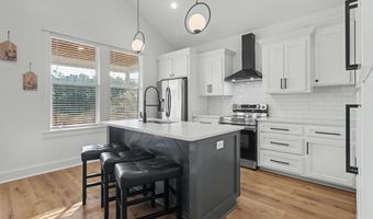 4114 11th Ave, Bay St. Louis, MS 39520