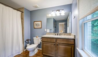 7016 WILSON Ln, Bethesda, MD 20817