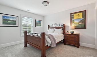 7009 Providence Ln W, Charlotte, NC 28226