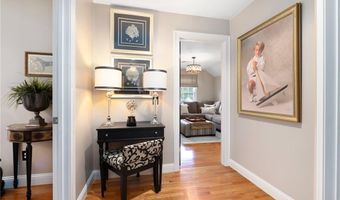 470 Sylvan Ct, North Kingstown, RI 02874