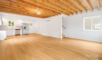 110 Lager Ln, Asheville, NC 28806