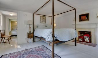 992 Pequawket Trl, Baldwin, ME 04091