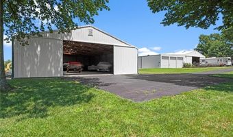 22617 155th St, Basehor, KS 66007