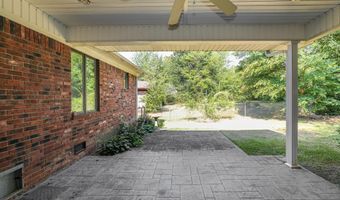 521 W CROSS St, Benton, AR 72015