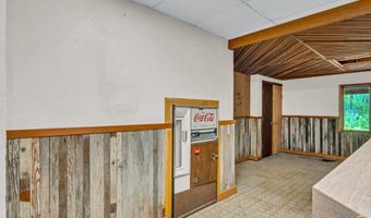 8720 SW 85th St, Auburn, KS 66402