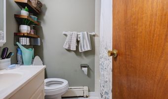 4 SUNSET Ave, Bayonne, NJ 07002