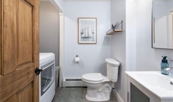 12 Robin Vale Dr, Glocester, RI 02857