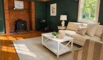 79 Bayberry Ln, Barnstable, MA 02630