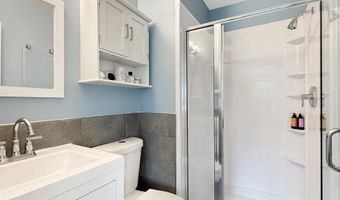 1045 COPPERSTONE Ct, Rockville, MD 20852