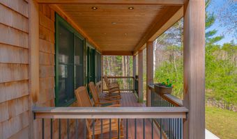 31 Dorothy Dr, Standish, ME 04084