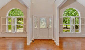 9237 Leaf Brook Ln, Apison, TN 37302