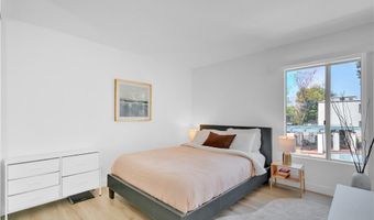 5700 Etiwanda Ave 252, Los Angeles, CA 91356