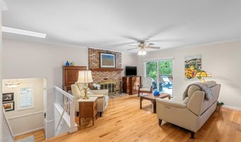 1529 Autumn Leaf Dr, Ballwin, MO 63021