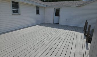 2 Sunrise Cir, Augusta, ME 04330