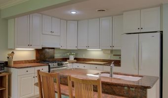 9 Southwind Dr 9, Burlington, VT 05401