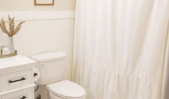 144 Yardley Ave, Baxley, GA 31513