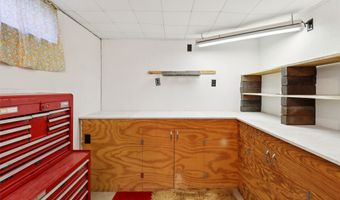 712 Rapids St, Adel, IA 50003