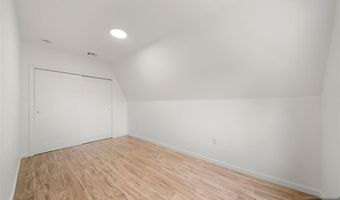 174 Pleasant Ave, Bergenfield, NJ 07621