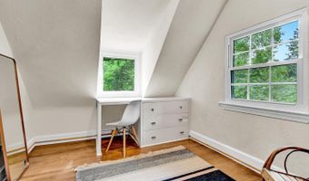 6020 BROAD St, Bethesda, MD 20816