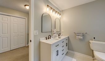 47 Cindy Dr, Coventry, CT 06238