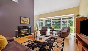 985 Goldenrod Trl, Aurora, OH 44202