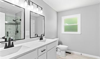 934 E Crothersville Rd, Austin, IN 47102