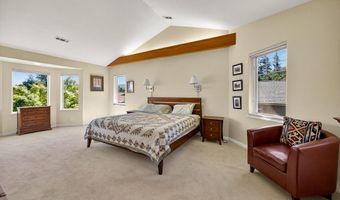 1011 Canyon Park Dr, Ashland, OR 97520