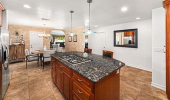 19082 Tecumseh Rd, Apple Valley, CA 92307