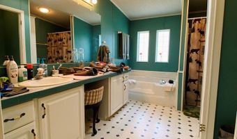 469 Lakeshore Dr, Bainbridge, GA 39819