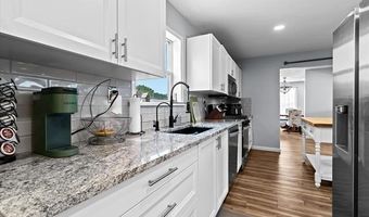 3525 Howland Rd, Almont, MI 48003