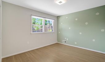 3820 WINTERSET Dr, Annandale, VA 22003