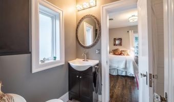 3729 Broadview Dr, Cincinnati, OH 45208