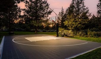20960 Royal Oak Cir, Bend, OR 97701