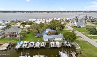 319 Old Causeway Rd, Atlantic Beach, NC 28512